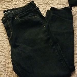 14 Short curvy skinny jeans